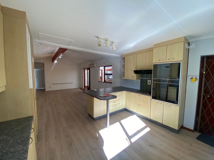 To Let 3 Bedroom Property for Rent in Fish Hoek Western Cape